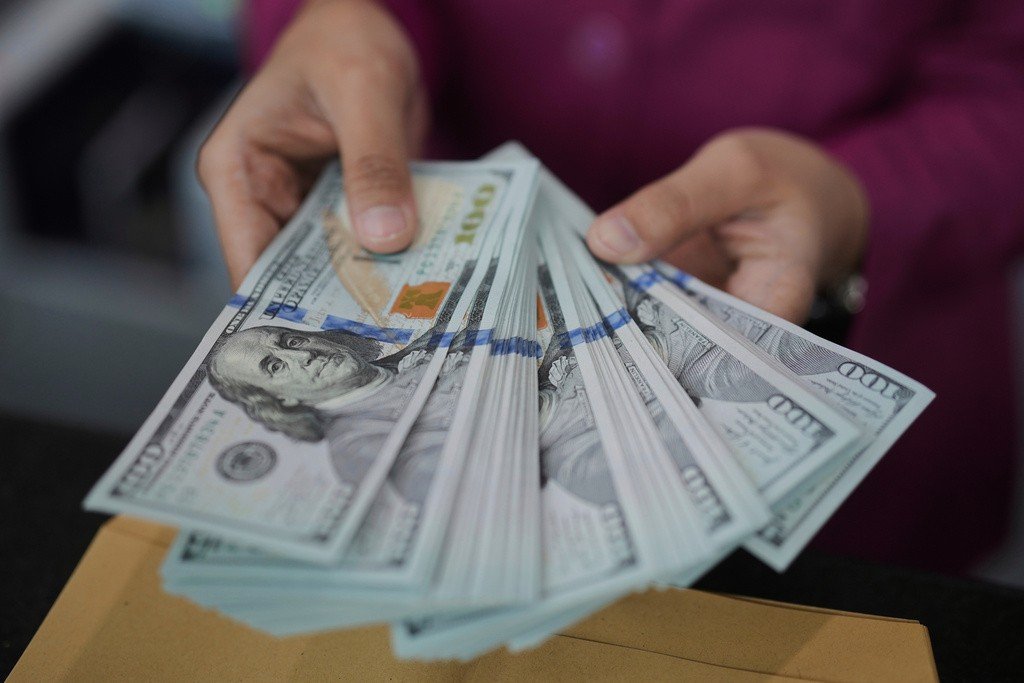 dolar-cai-e-fecha-a-r$-5,38-apos-sancao-dos-eua-contra-a-russia;-ibovespa-sobe dolar-cai-e-fecha-a-r$-5,38-apos-sancao-dos-eua-contra-a-russia;-ibovespa-sobe