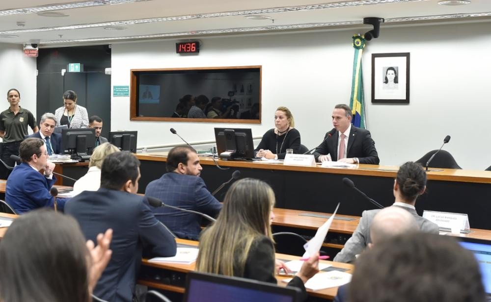 conselho-de-etica-da-camara-arquiva-processo-que-pedia-cassacao-de-eduardo-bolsonaro conselho-de-etica-da-camara-arquiva-processo-que-pedia-cassacao-de-eduardo-bolsonaro