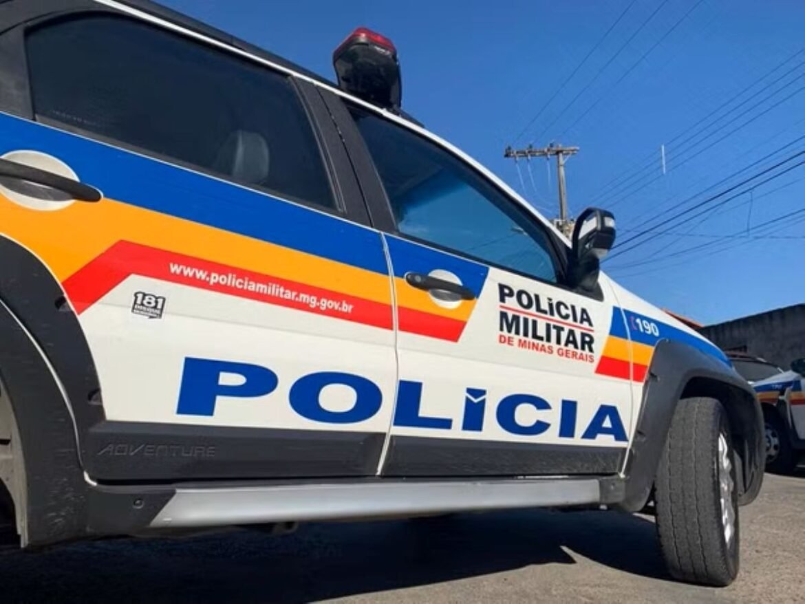 mulher-sofre-atentado-a-tiros-ao-descer-de-carro-na-porta-de-casa,-em-janauba mulher-sofre-atentado-a-tiros-ao-descer-de-carro-na-porta-de-casa,-em-janauba