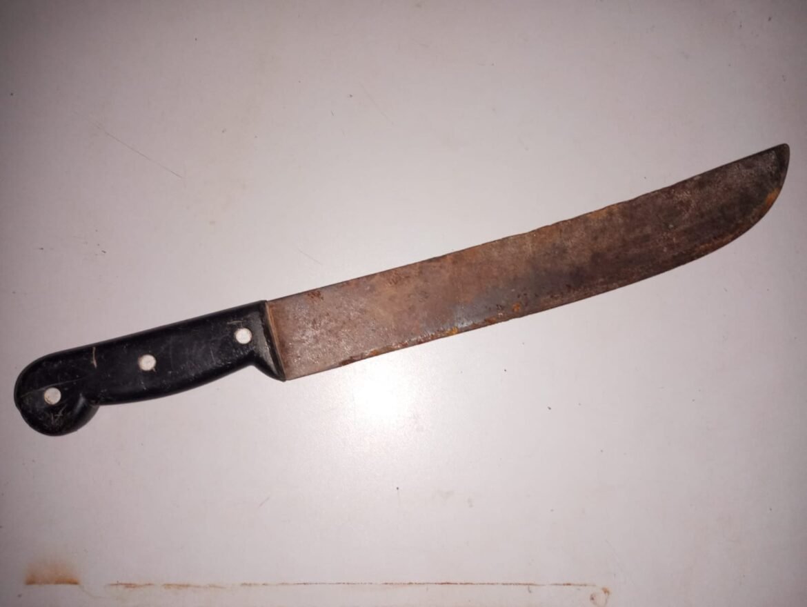 com-50-registros-policiais,-homem-de-24-anos-e-preso-por-roubar-mulher-e-persegui-la-com-facao com-50-registros-policiais,-homem-de-24-anos-e-preso-por-roubar-mulher-e-persegui-la-com-facao