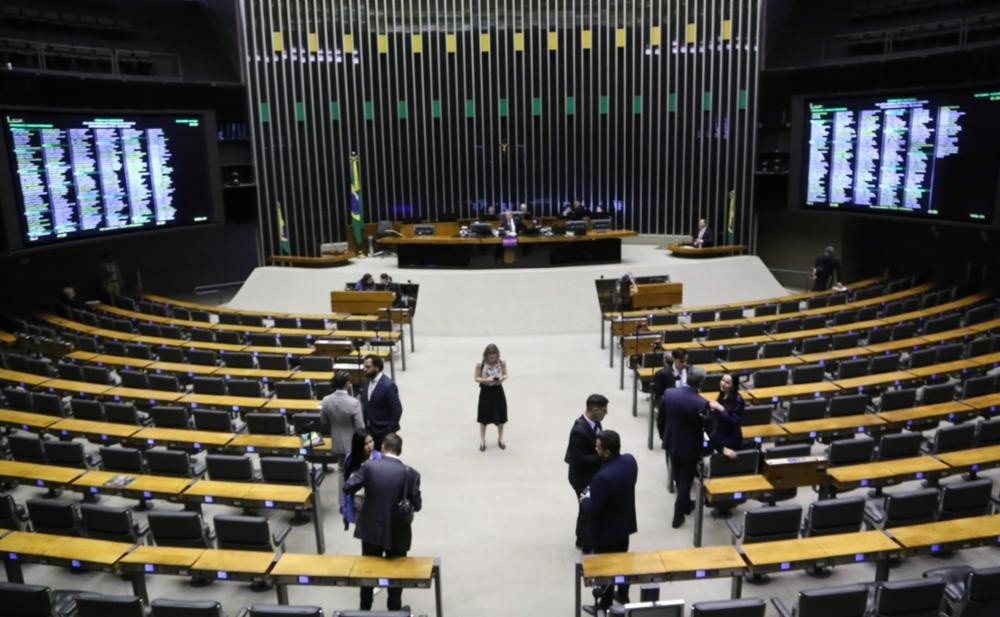camara-restabelece-a-gratuidade-obrigatoria-para-as-bagagens-despachadas-de-ate-23kg:-como-votaram-partidos-e-deputados camara-restabelece-a-gratuidade-obrigatoria-para-as-bagagens-despachadas-de-ate-23kg:-como-votaram-partidos-e-deputados