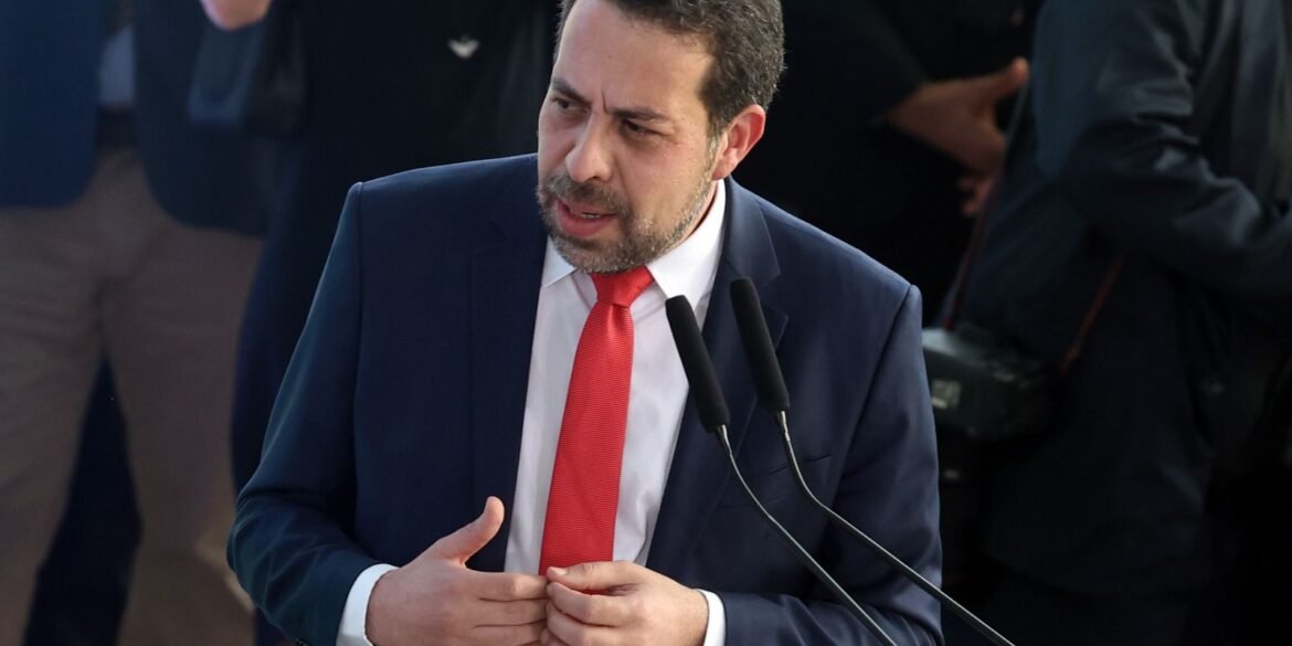 “cabeca-do-crime-organizado-nao-esta-no-barraco-da-favela”,-diz-boulos “cabeca-do-crime-organizado-nao-esta-no-barraco-da-favela”,-diz-boulos