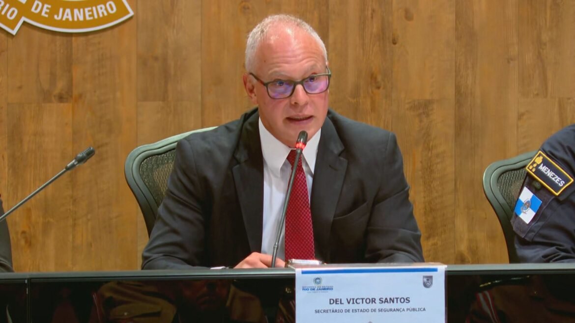 secretario-de-seguranca-do-rj-diz-que-‘confusao’-foi-sobre-o-tipo-de-ajuda-federal:-defesa-negou-blindados;-cooperacao-com-pf-ja-existia