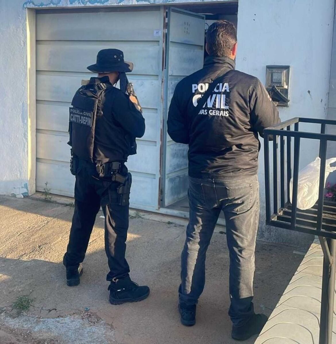 grupo-criminoso-ligado-ao-comando-vermelho-e-alvo-de-operacao-em-mg-e-ba