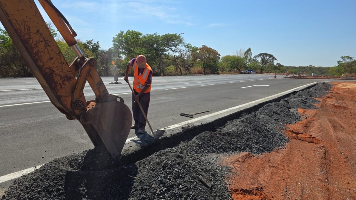 prefeitura-de-montes-claros-constroi-trevo-de-acesso-ao-distrito-de-pedra-preta