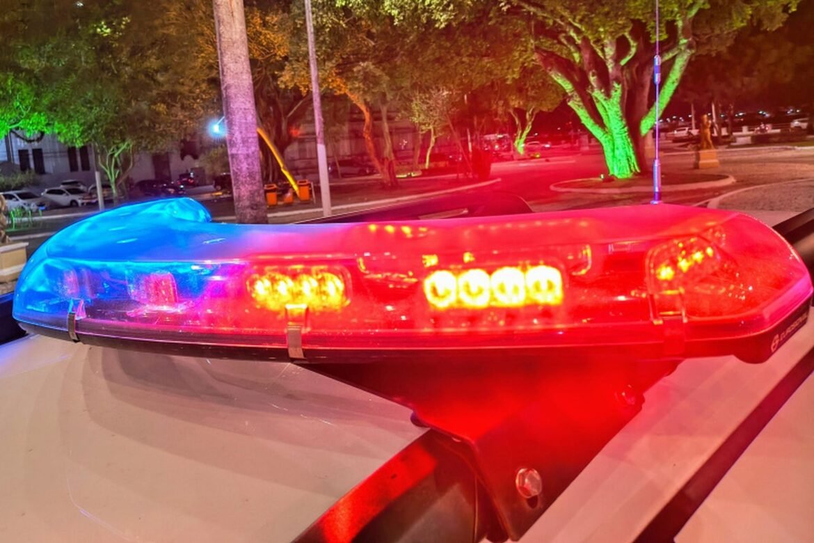 criminoso-agarra-mulher-pelo-pescoco-e-rouba-corrente-avaliada-em-r$-6-mil-no-centro-de-montes-claros