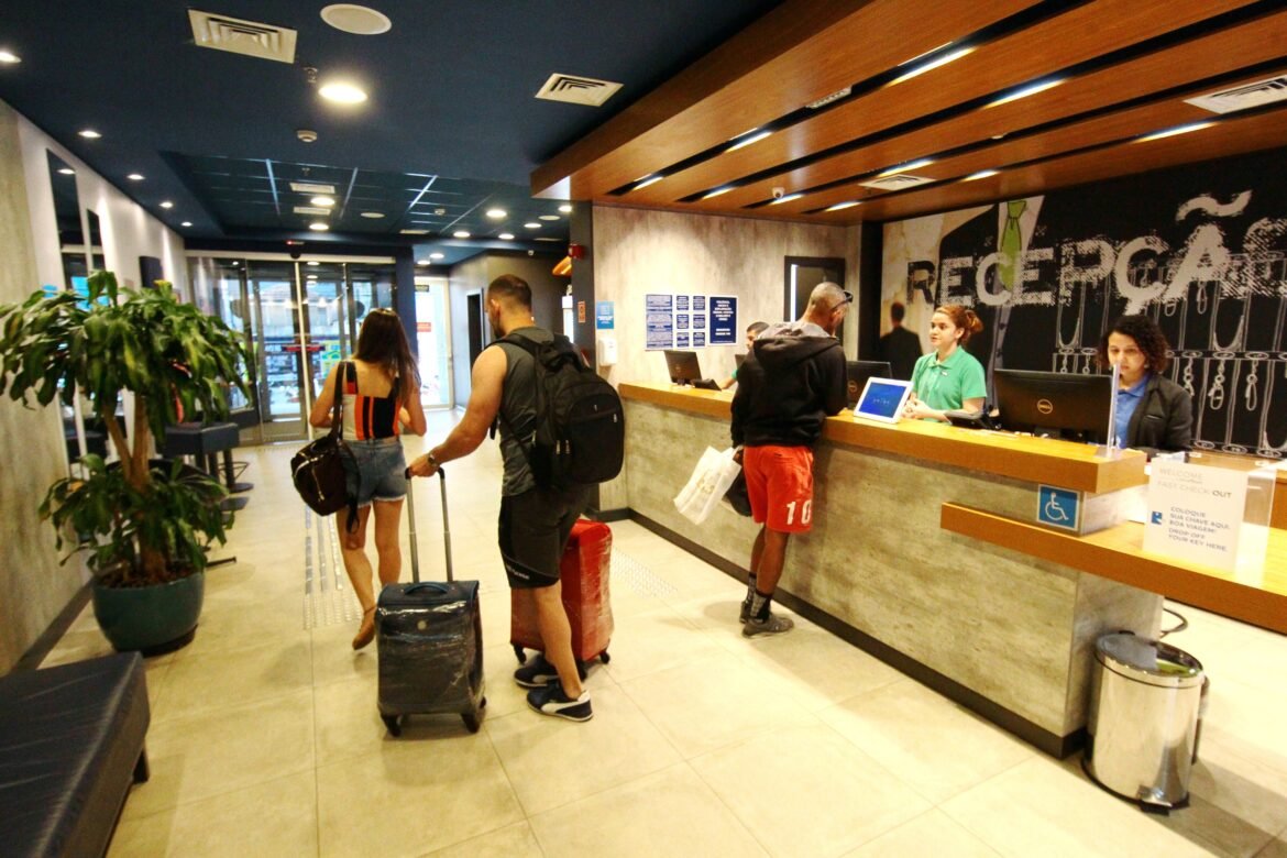 15-de-novembro-e-feriado?-veja-os-direitos-de-quem-trabalha-na-data