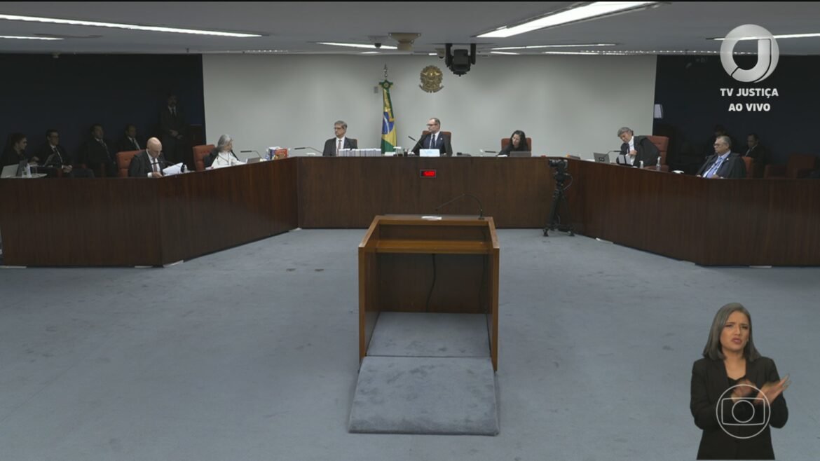 primeira-turma-do-stf-comeca-nesta-terca-a-julgar-kids-pretos-pela-tentativa-de-golpe-de-estado