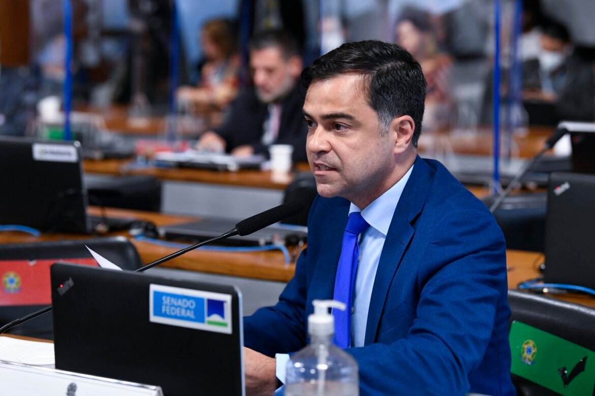 avancos-tecnologicos-devem-ajudar-consumidores-a-economizar-na-conta-de-luz,-diz-diretor-da-aneel