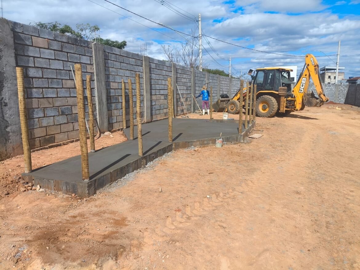 prefeitura-de-montes-claros-cria-ponto-certo-para-descarte-de-entulho-no-canelas