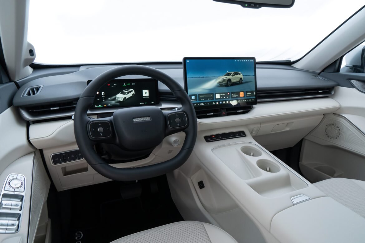 novo-gwm-haval-h6:-reconhecimento-facial-e-minimalismo-chegam-ao-suv
