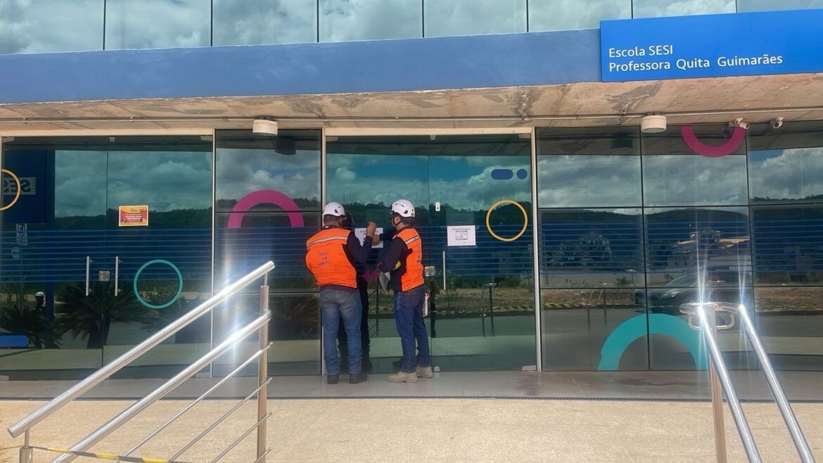 escola-e-interditada-por-risco-estrutural-em-montes-claros-e-aulas-passam-a-ser-remotas