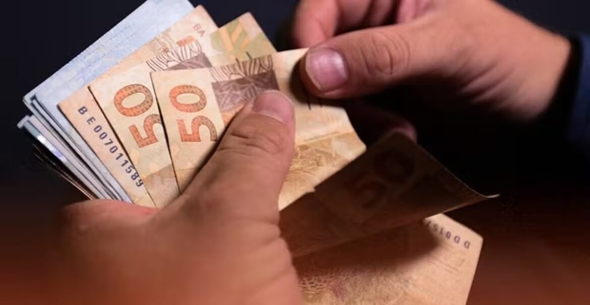 13o-salario:-tire-suas-duvidas-sobre-o-calculo-e-o-pagamento-|-g1