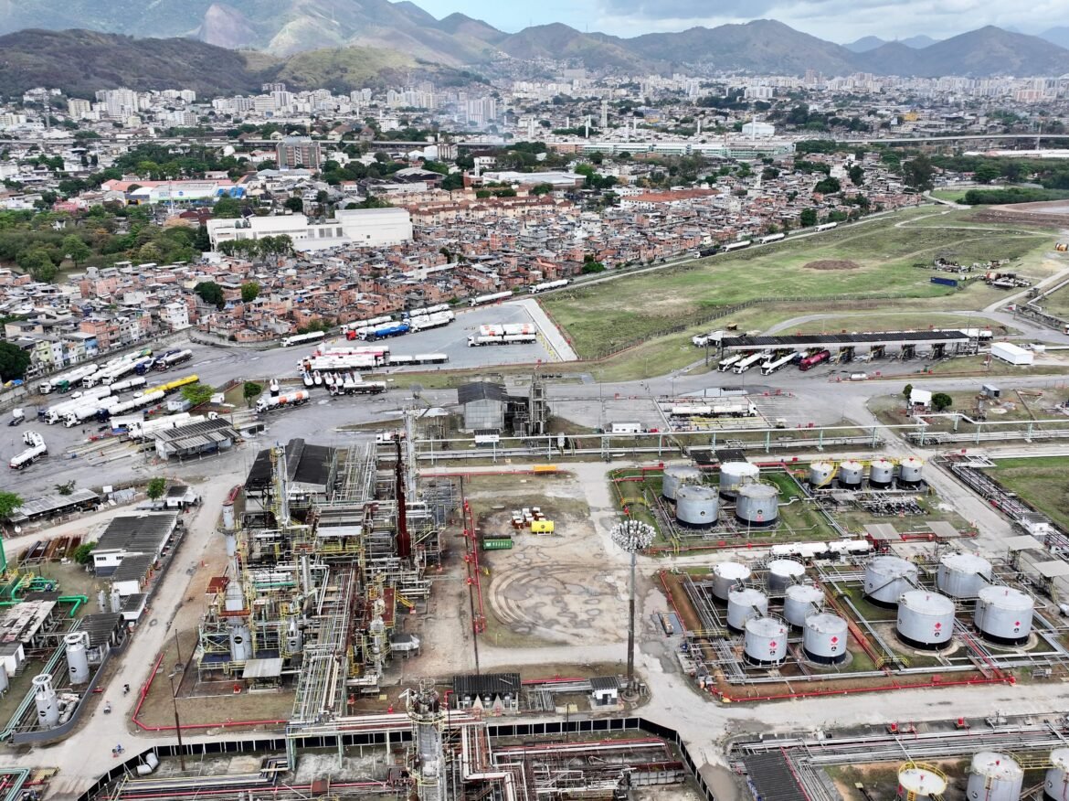 enquanto-pf-mira-na-grande-devedora-refit,-camara-nao-vota-projeto-de-combate-ao-devedor-contumaz