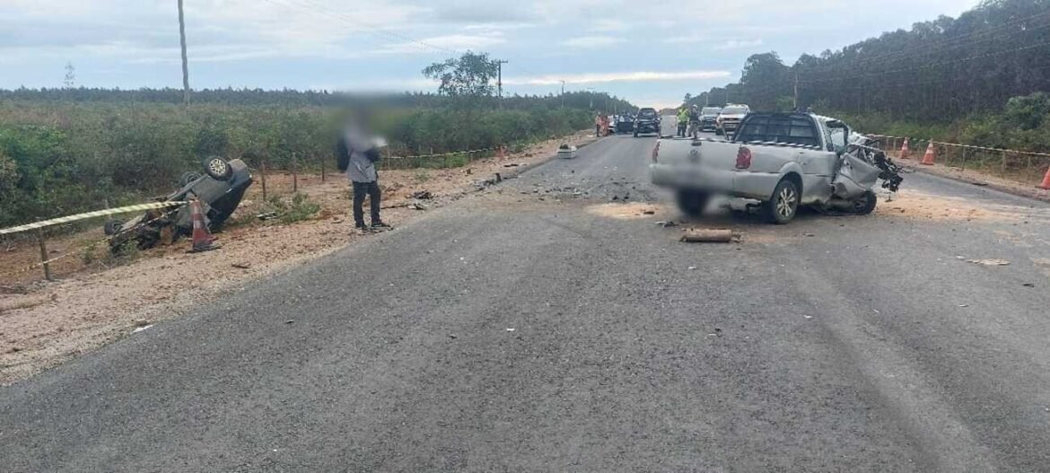 dois-motoristas-morrem-apos-acidente-na-lmg-626