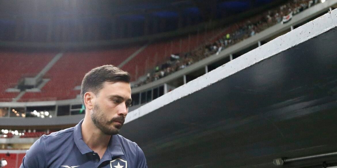 botafogo-anuncia-saida-do-tecnico-italiano-davide-ancelotti