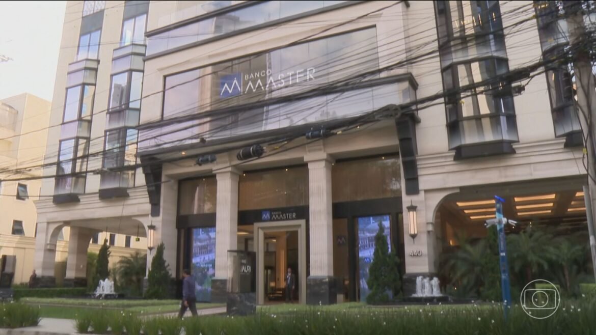 de-oficio,-toffoli-marca-acareacao-entre-ex-presidente-do-brb-e-vorcaro,-dono-do-banco-master