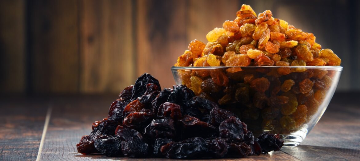 uva-passa-e-saudavel?-o-que-a-nutricao-realmente-diz-e-o-que-e-so-implicancia