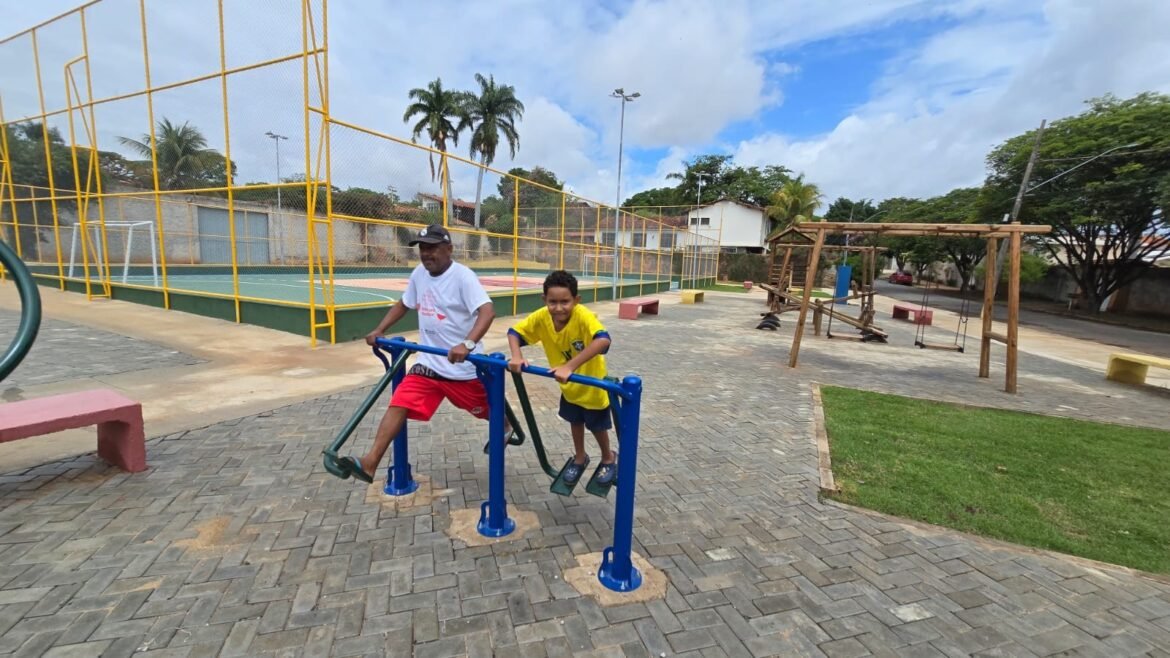 prefeitura-de-montes-claros-constroi-praca-no-bairro-jaragua