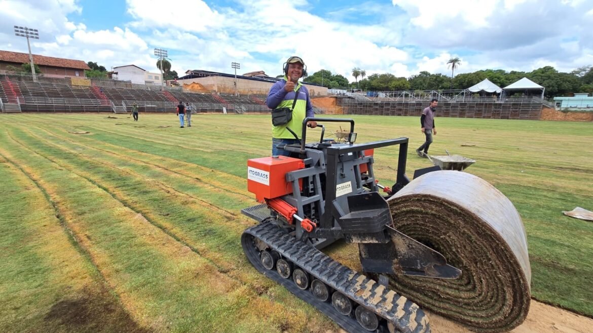estadio-municipal-de-montes-claros-ganha-grama-do-mesmo-tipo-que-o-mineirao