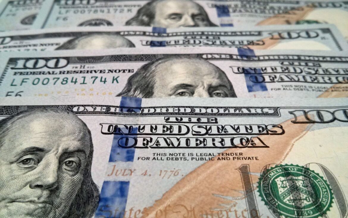 gastos-de-brasileiros-no-exterior-alcancam-maior-valor-em-11-anos-|-g1