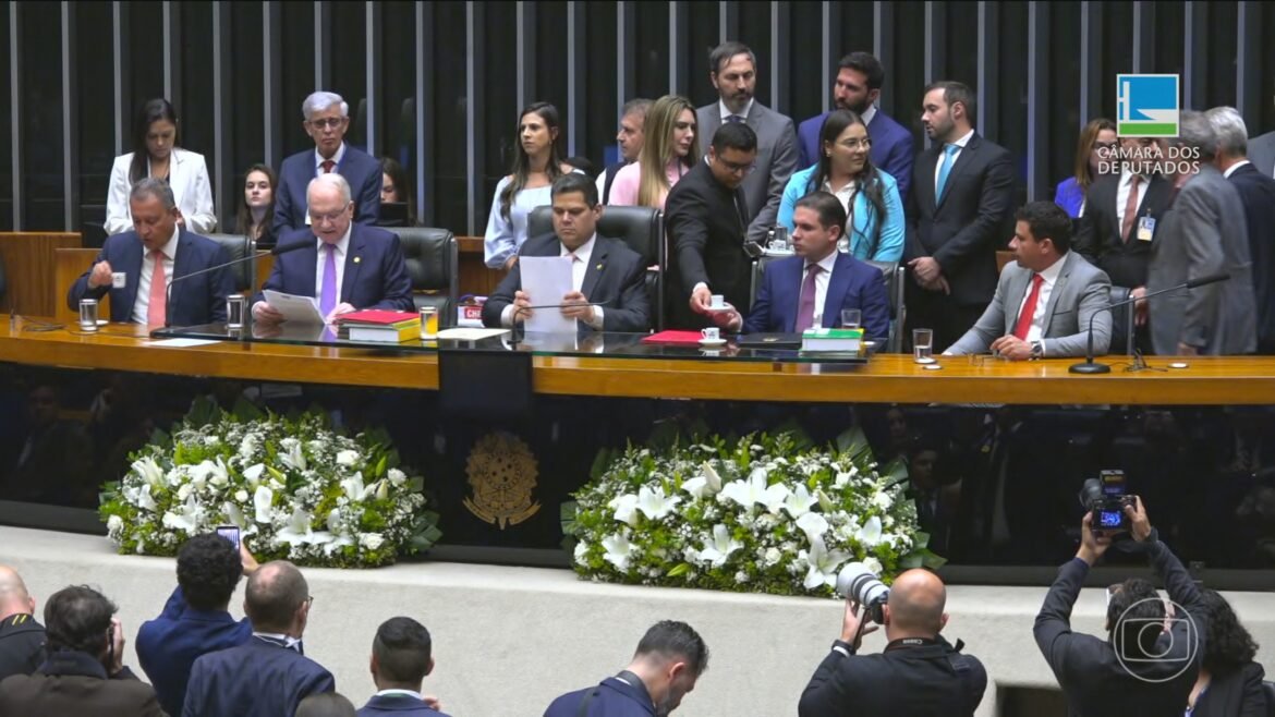 camara-aprova-mp-que-garante-botijao-de-gas-gratuito-a-familias-de-baixa-renda:-como-votaram-os-deputados