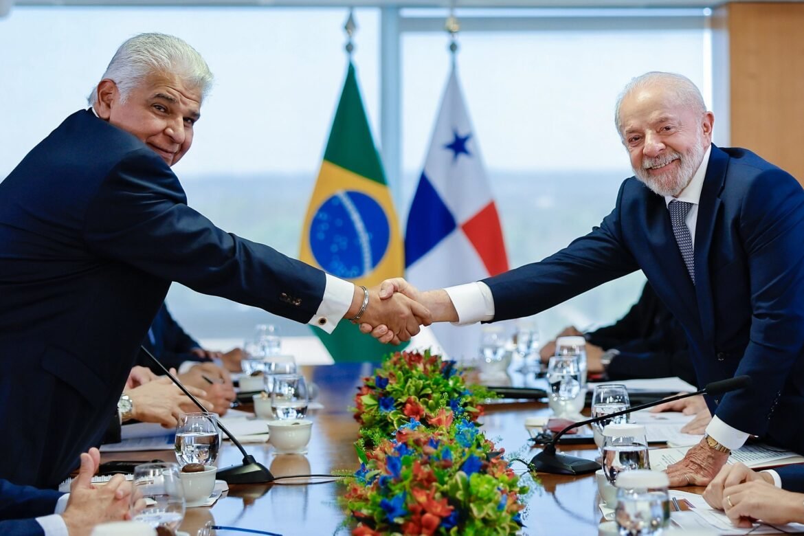 e-#fake-que-lula-foi-interrompido-por-estar-‘bebado-e-confuso’-durante-discurso-no-panama