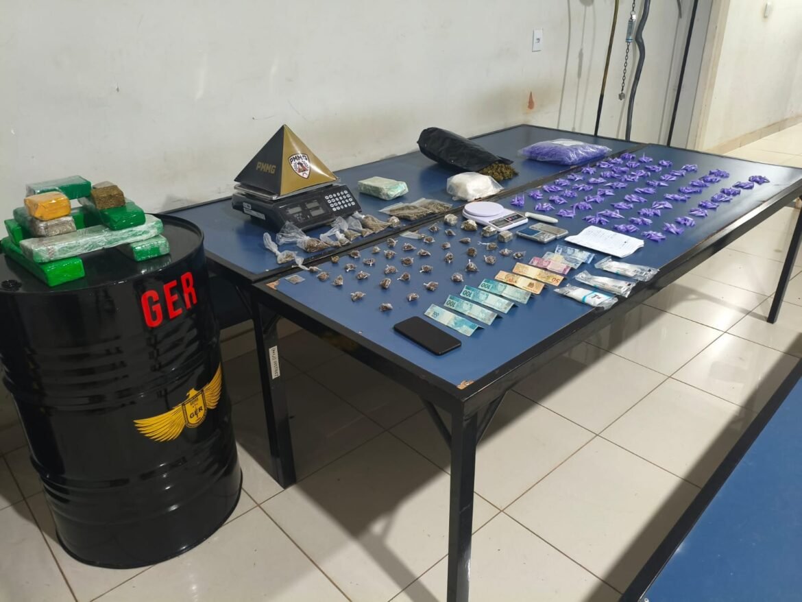 homem-e-preso-com-drogas-escondidas-no-porta-malas-de-carro-e-em-quarto-alugado