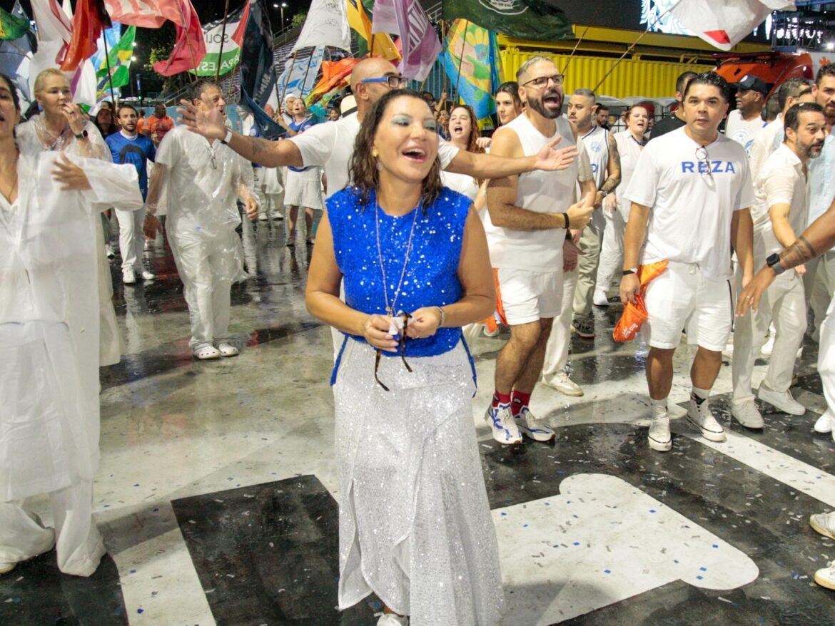 governo-lula-acende-alerta-sobre-desfile-que-vai-homenagear-presidente-na-sapucai