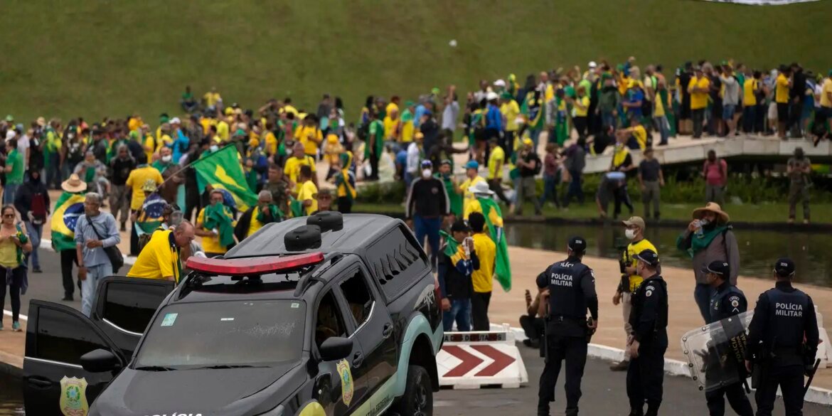 stf-tem-maioria-para-manter-condenacao-de-ex-cupula-da-pmdf-por-8/1