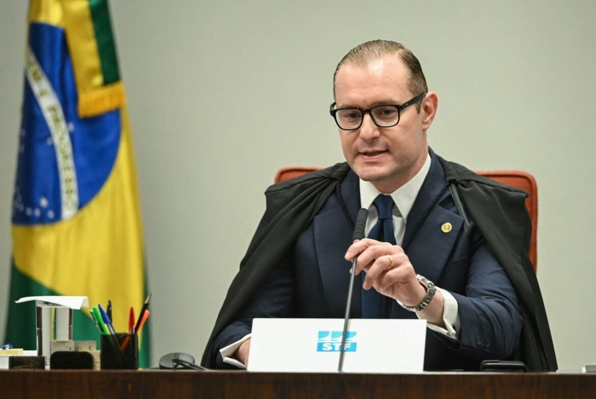 cpmi-do-inss:-zanin-decide-que-empresaria-pode-ficar-em-silencio-em-sessao-desta-segunda