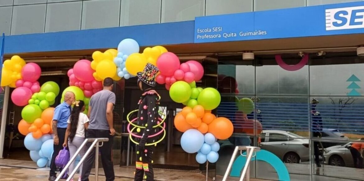 aulas-da-escola-sesi-professora-quita-guimaraes,-em-montes-claros,-sao-retomadas