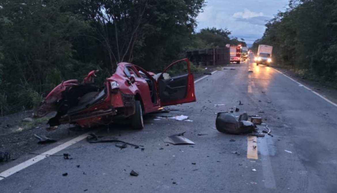 ex-prefeito-de-monte-azul-morre-em-acidente-entre-carro-e-caminhao-na-mgc-122