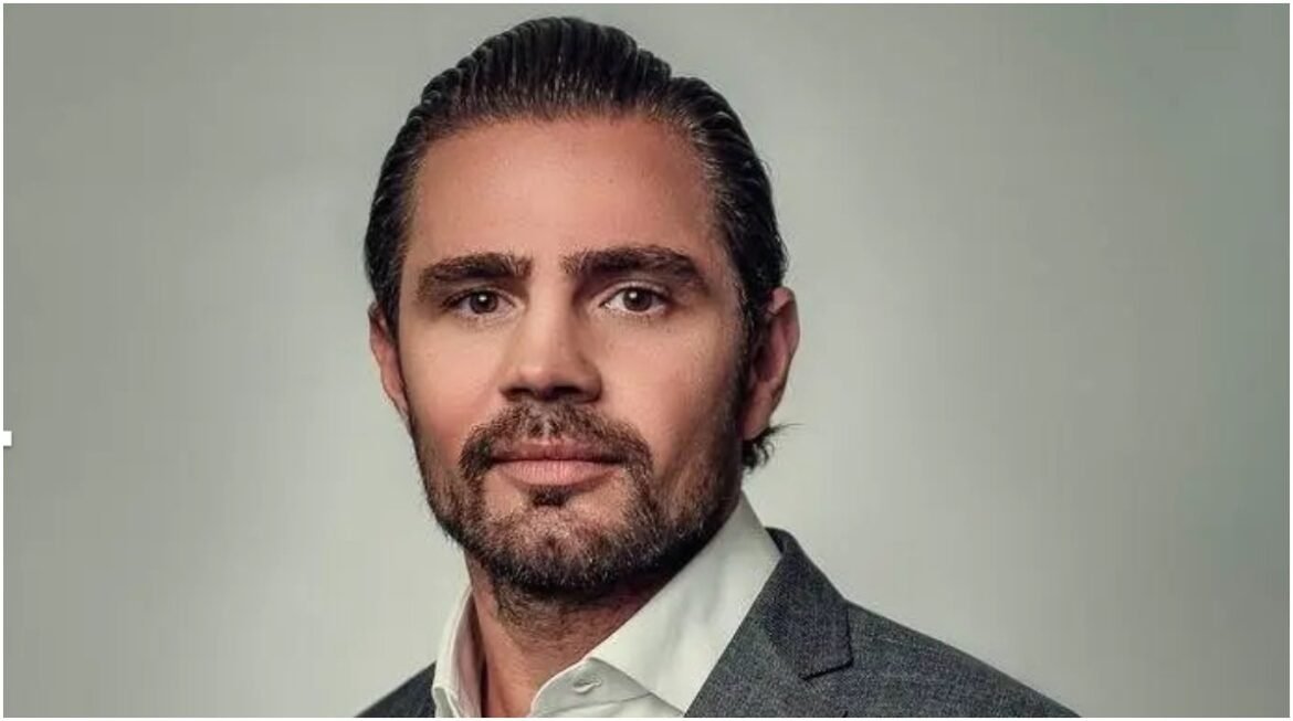 caso-master:-daniel-vorcaro-‘ocultou’-r$-2,2-bilhoes-em-conta-do-pai,-disse-pf-em-pedido-de-prisao-do-banqueiro