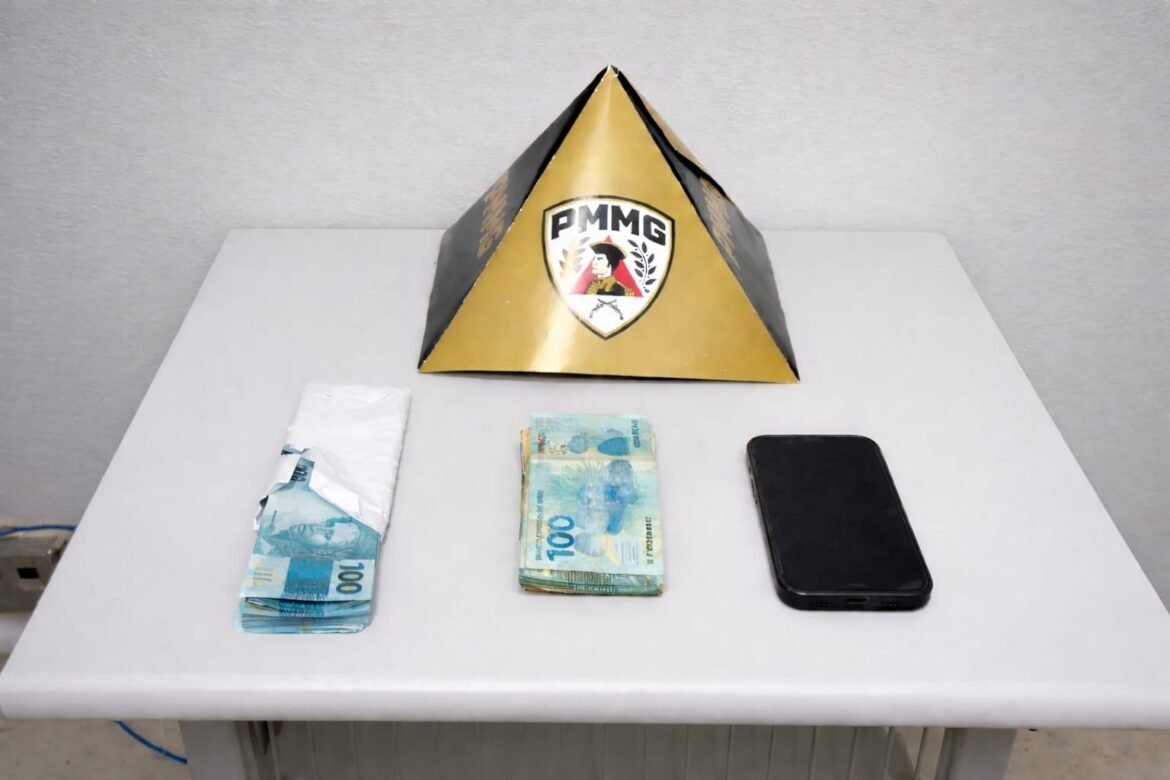 caminhoneiro-e-preso-ao-usar-notas-falsas-em-comercios-e-diz-ter-encontrado-dinheiro-em-envelope