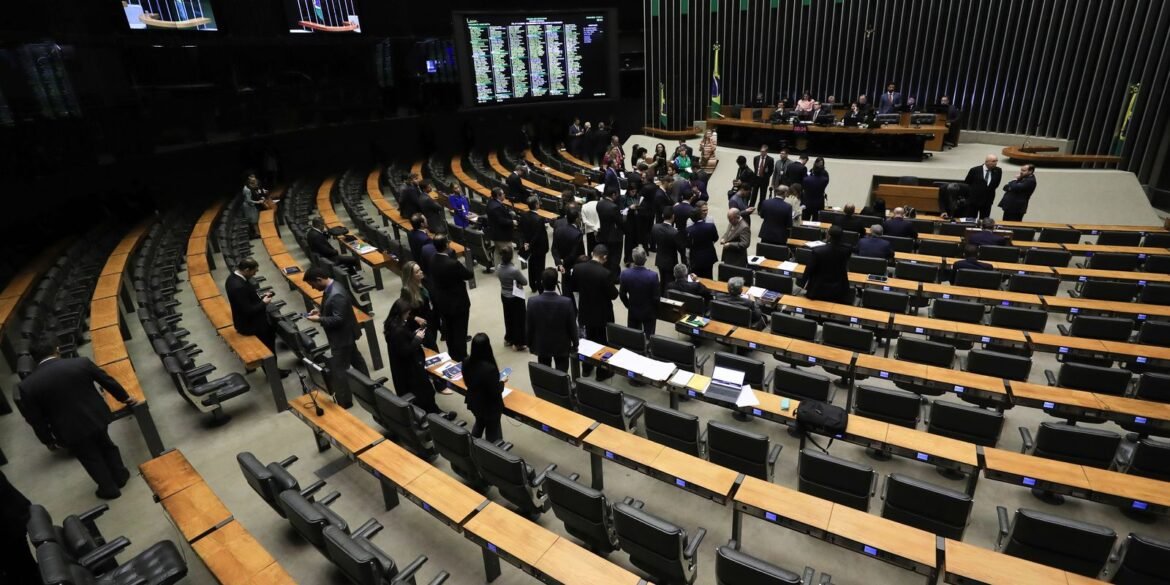 pgr-pede-ao-stf-condenacao-de-deputados-do-pl-por-desvio-de-emendas