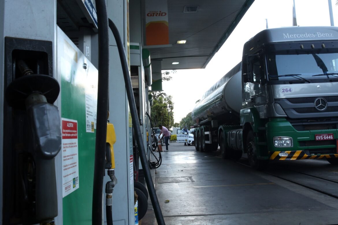 preco-do-diesel-nos-postos-dispara-7%-com-a-guerra-no-oriente-medio-|-g1