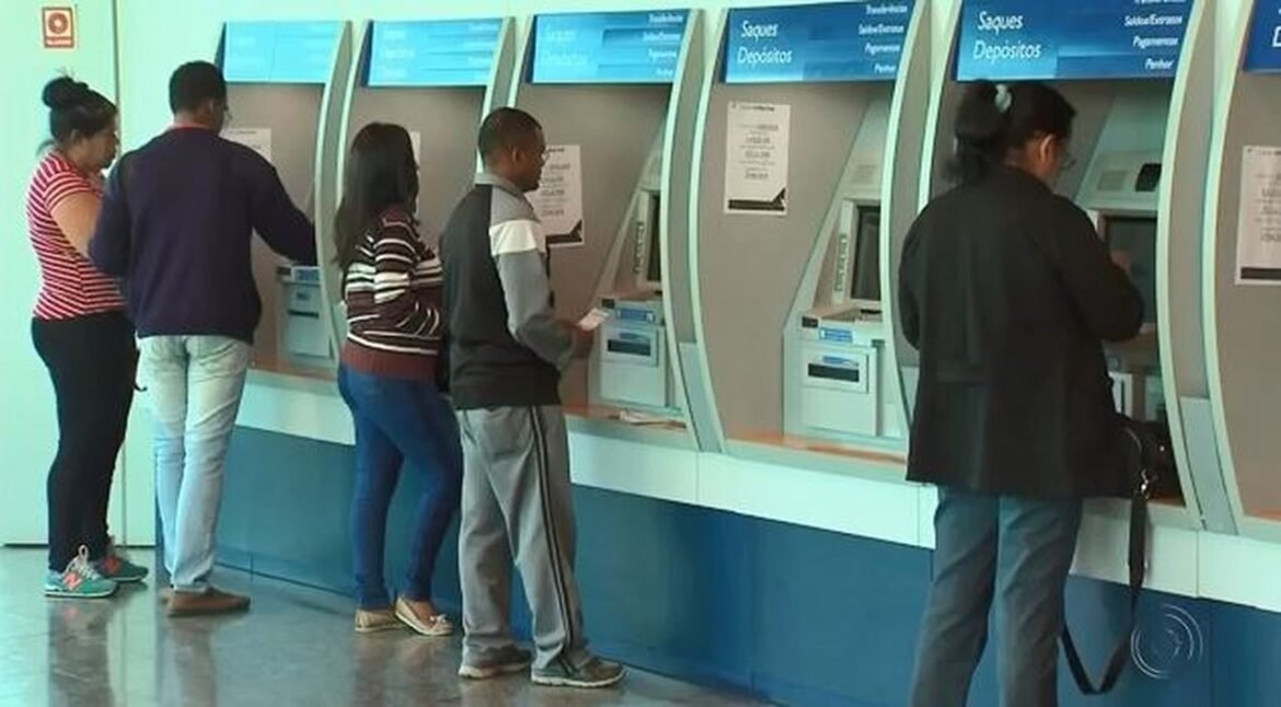 pagamento-do-segundo-lote-do-abono-salarial-comeca-nesta-segunda;-entenda-|-g1