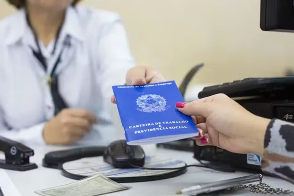 dinheiro-para-pedir-demissao?-entenda-os-programas-de-saida-voluntaria-|-g1