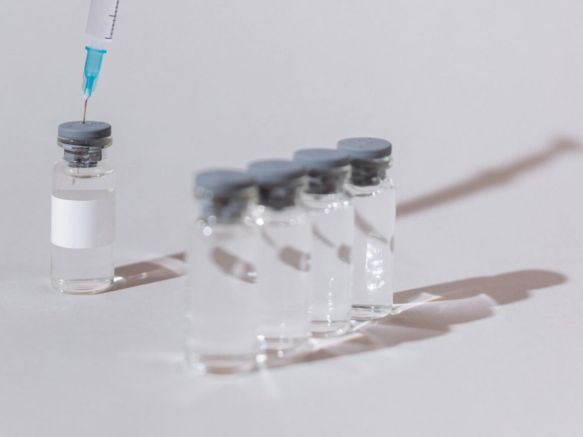 estudo-feito-em-ratos-revela-que-vacina-universal-para-tratar-resfriados,-gripes-e-covid-19-pode-funcionar