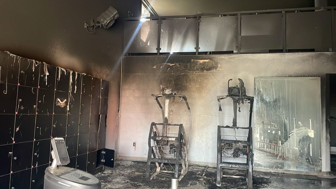 apos-incendio,-dono-de-academia-diz-que-prejuizo-foi-de-pelo-menos-r$-500-mil:-‘como-se-estivesse-em-um-pesadelo’