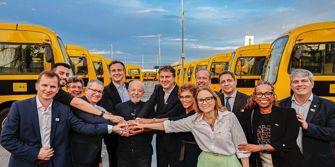 investir-em-educacao-e-o-jeito-de-salvar-o-brasil,-defende-lula