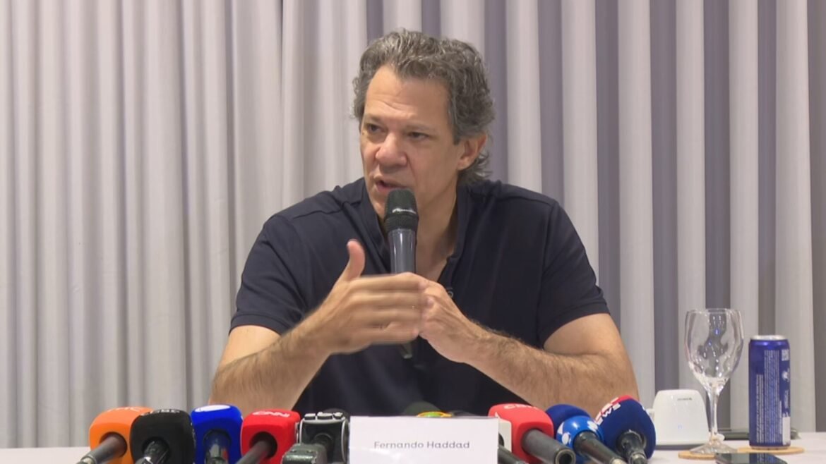 ‘tarcisio-nao-tem-nenhuma-familiaridade-ate-hoje-com-sp’,-diz-haddad-em-1a-entrevista-como-pre-candidato-a-governador