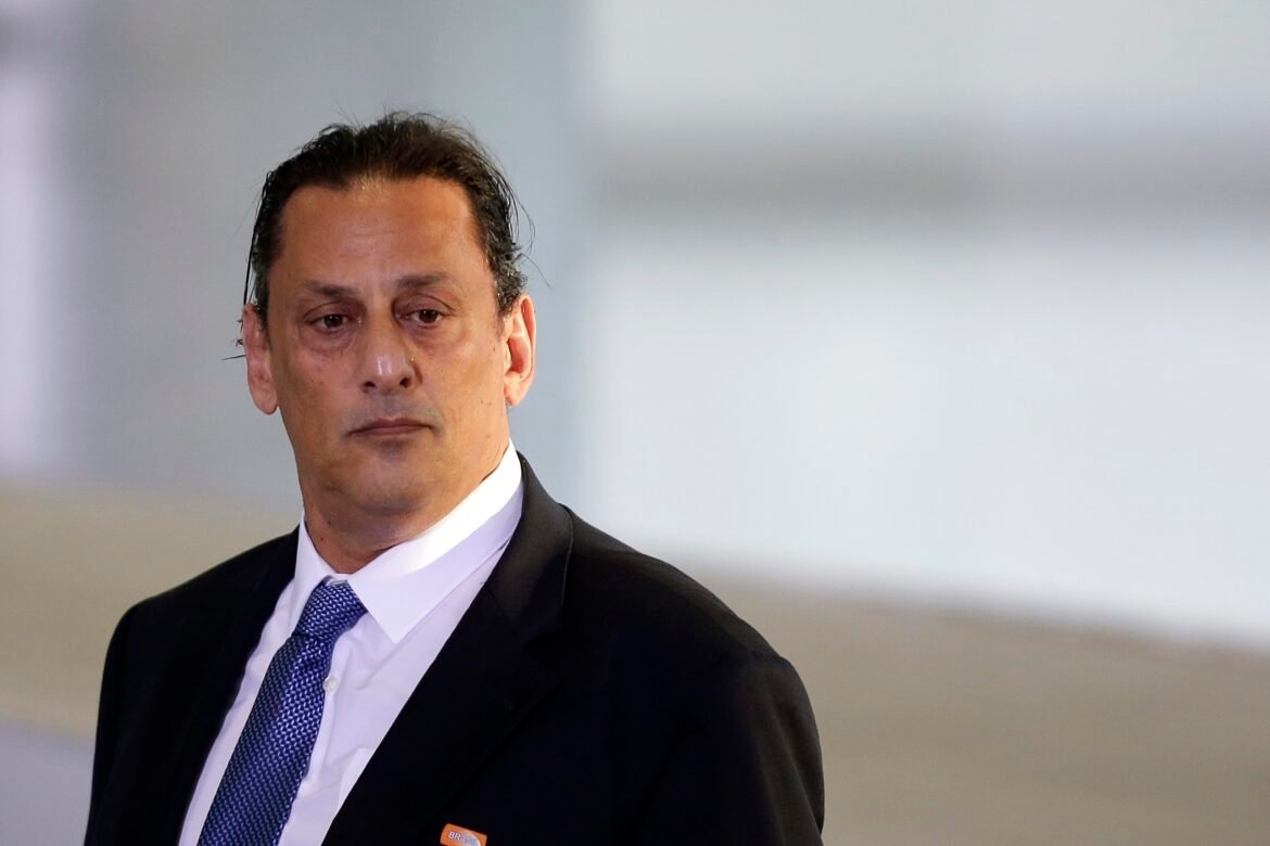 caso-das-joias:-moraes-pede-que-pgr-analise-material-sobre-wassef-antes-de-avaliar-arquivamento