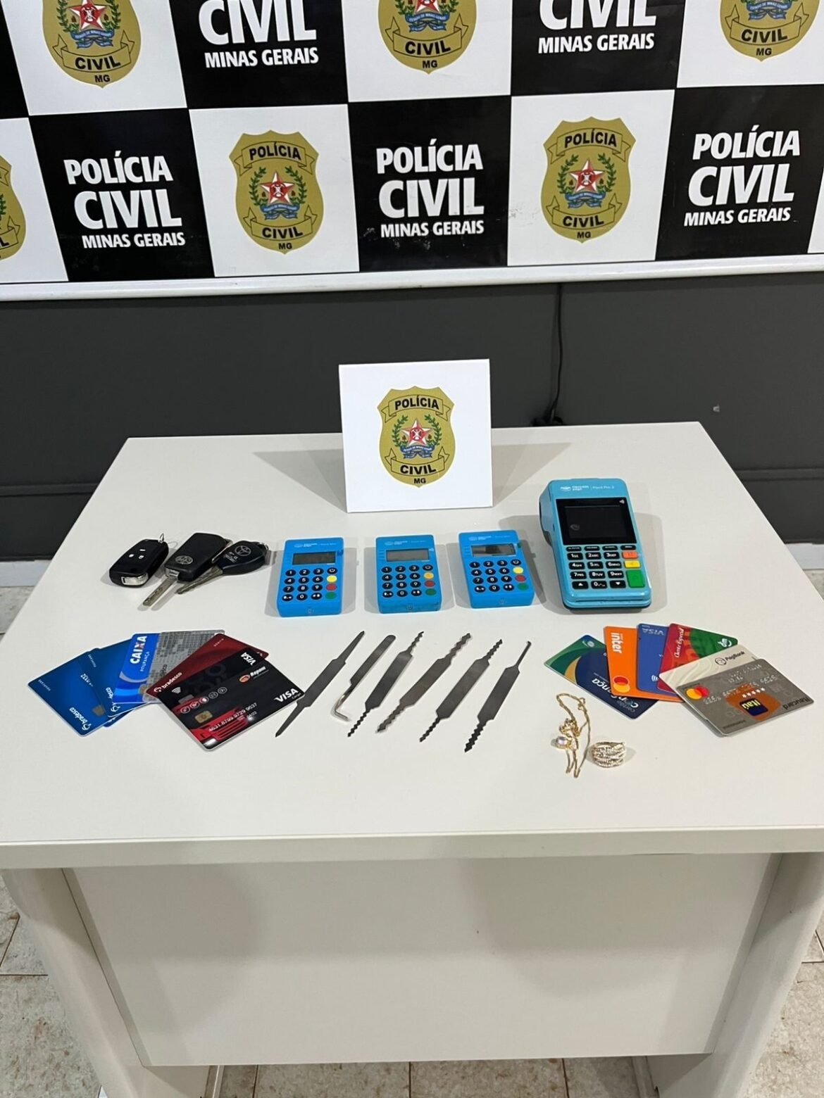 suspeito-de-usar-cartao-furtado-para-saques-e-compras-e-alvo-de-operacao-em-taiobeiras