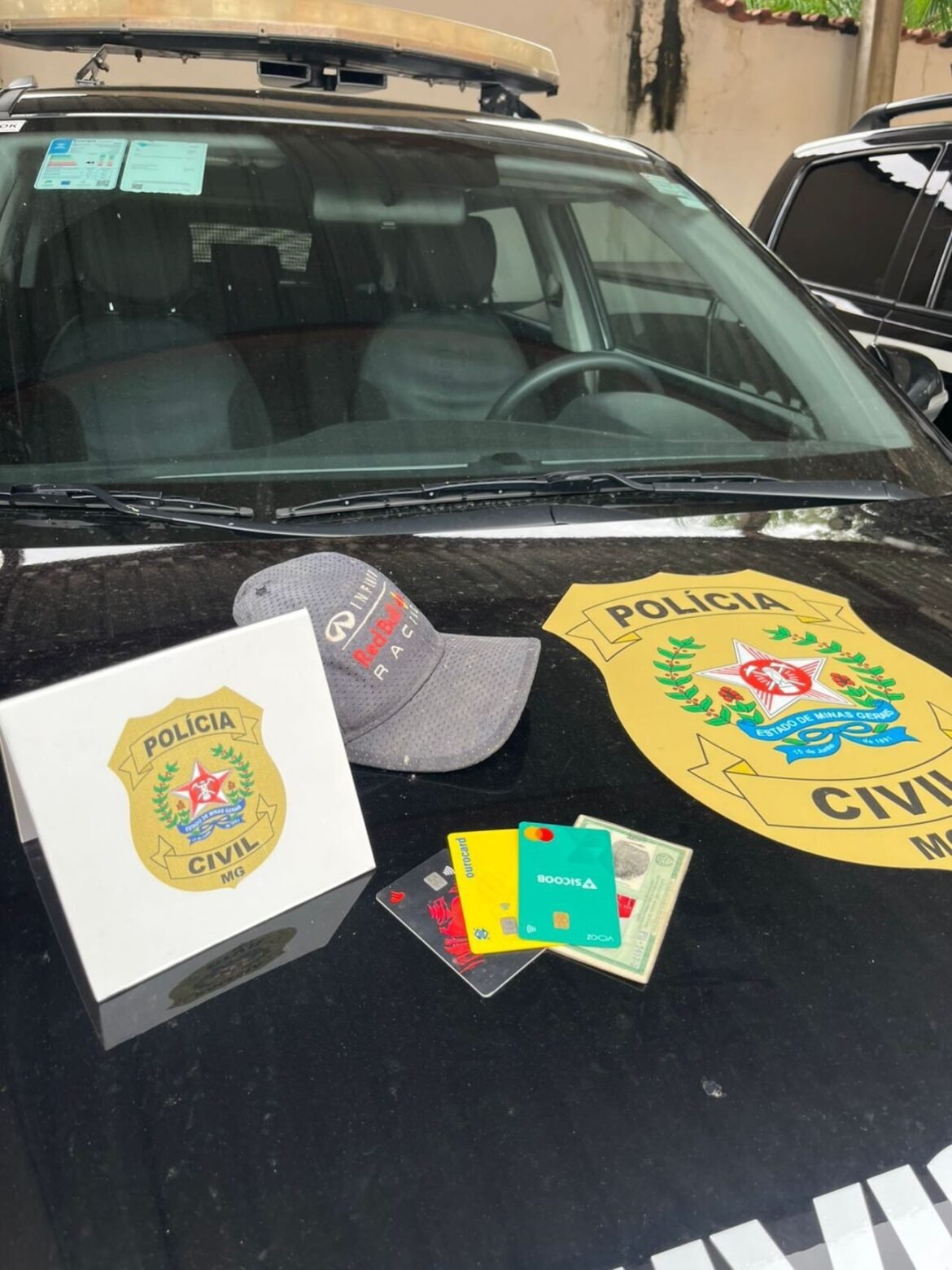 homem-furta-cartoes-de-dentro-de-carro-e-usa-para-compras-em-bares,-mercados-e-restaurantes-em-taiobeiras