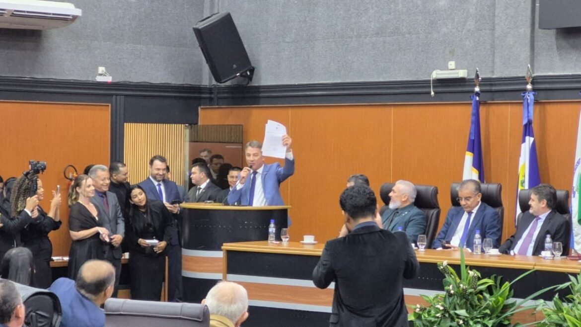 antonio-denarium-renuncia-ao-governo-de-roraima-para-concorrer-ao-senado