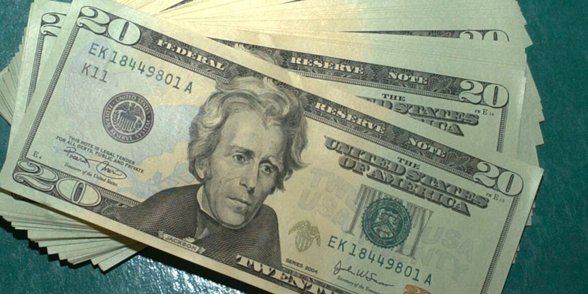 apesar-de-guerra,-dolar-cai-1,27%,-e-bolsa-sobe-3%-na-semana