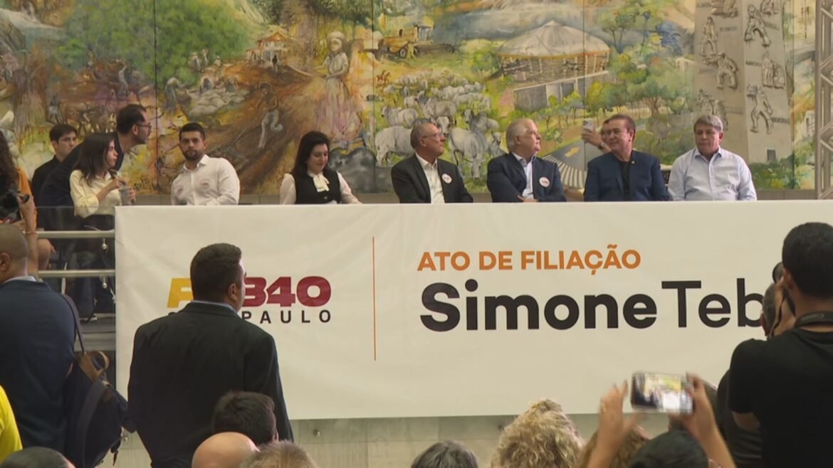 em-ato-com-geraldo-alckmin,-simone-tebet-oficializa-filiacao-ao-psb-para-disputar-o-senado-em-sp