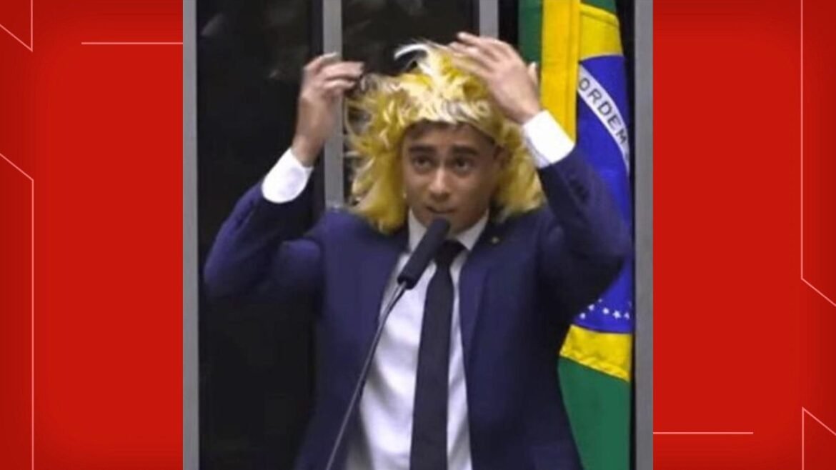 juiz-do-df-acata-recurso-de-nikolas-ferreira-e-anula-indenizacao-por-discurso-sobre-pessoas-trans